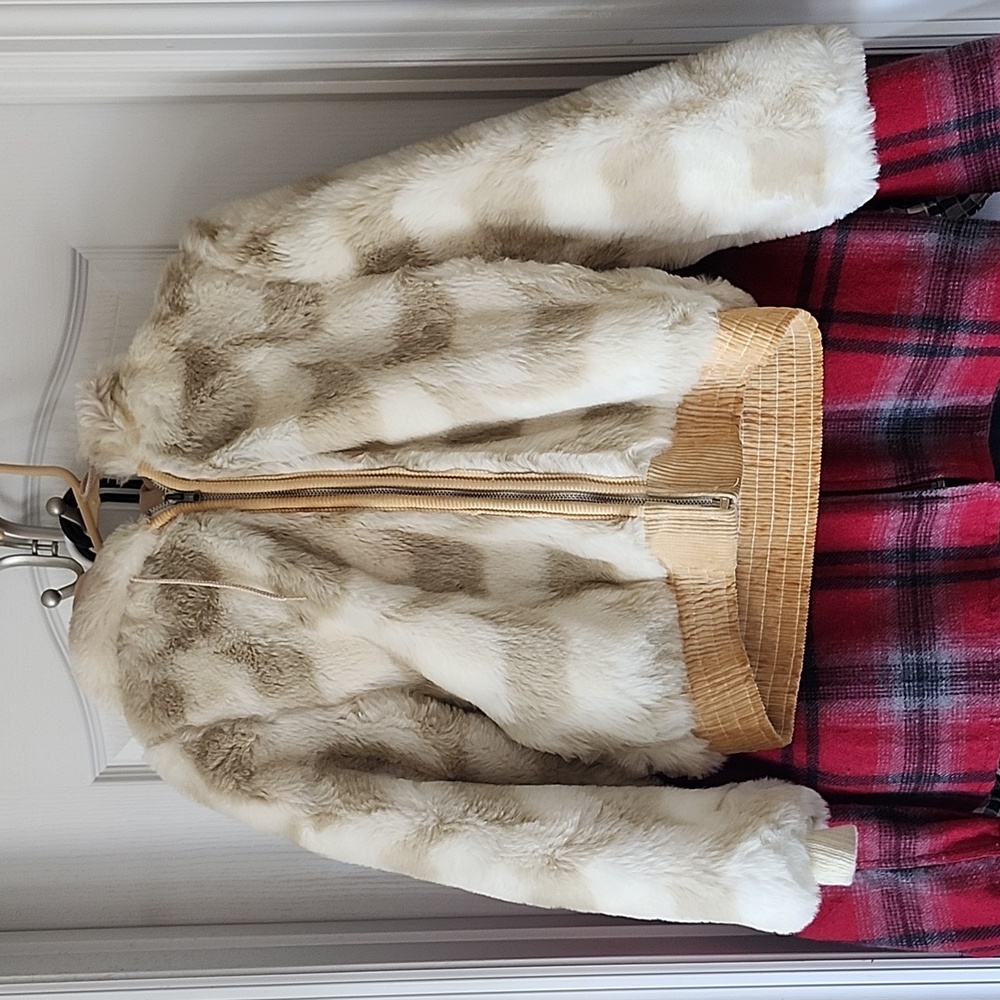 Vintage preteen girls hooded faux fur coat